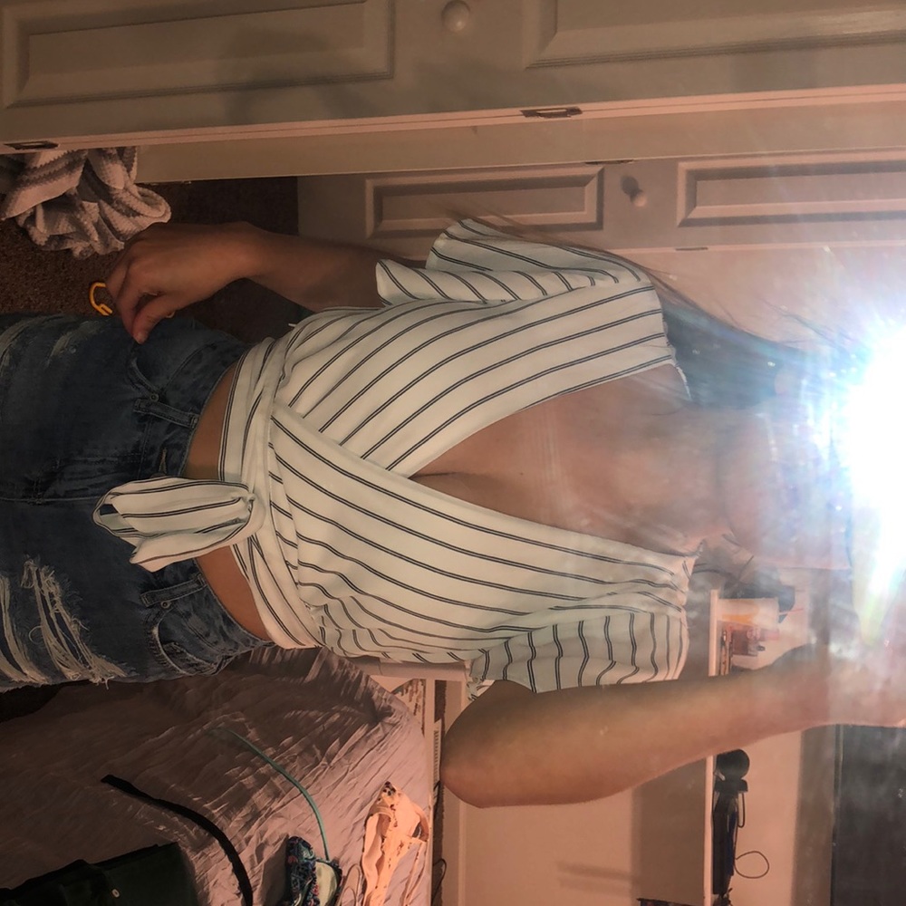 tie around crop top